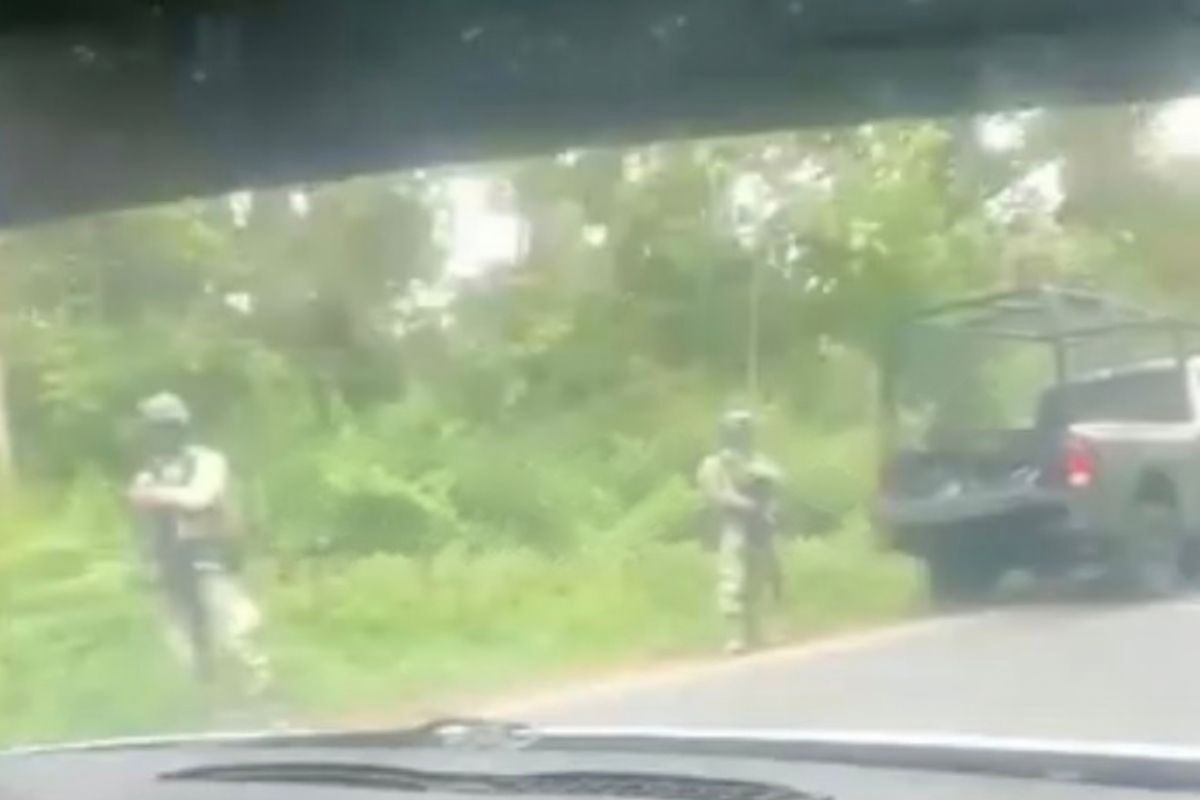 Localizan cuerpo embolsado en Tlaola