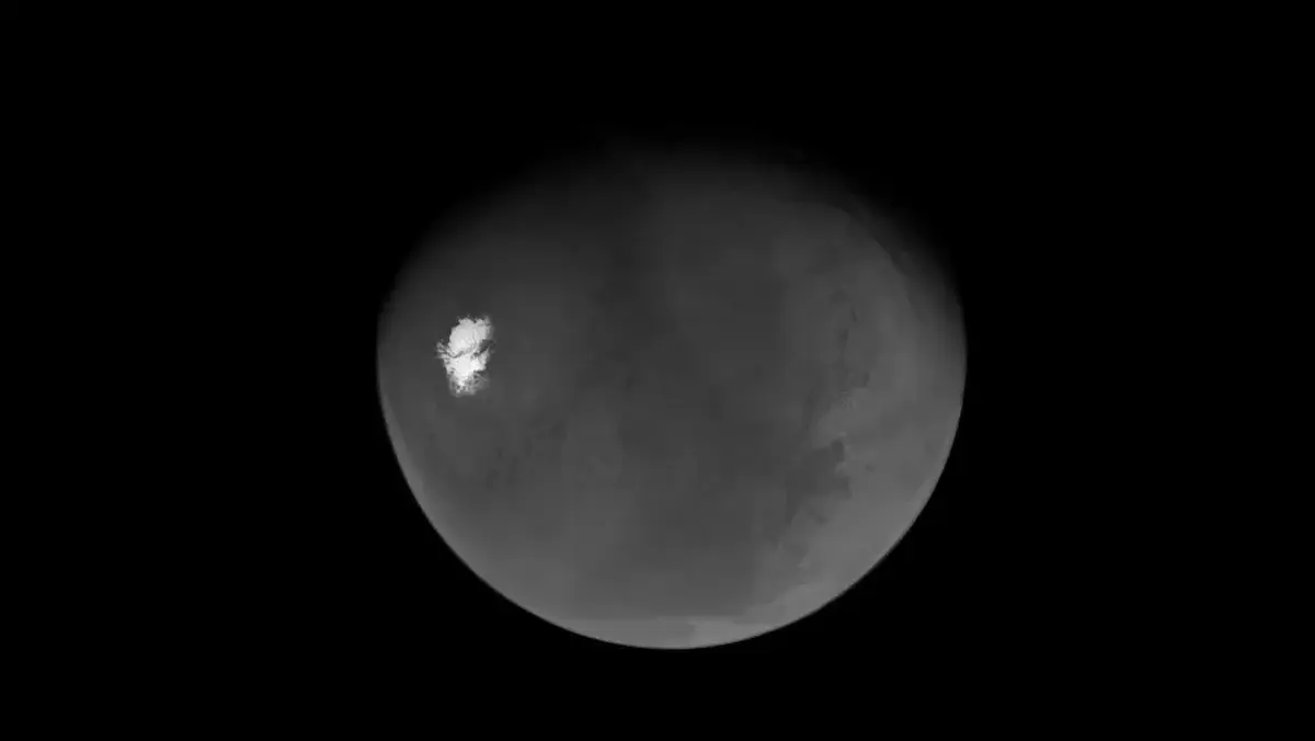 Una sonda espacial de la NASA se acercó a Marte y estas son las FOTOS de lo que encontró