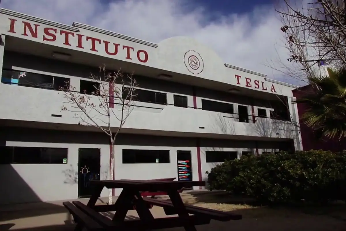 Instituto Tesla de Ciudad Juárez debe pagar 21 millones de pesos a alumno señalado de acoso 1 Instituto Tesla de Ciudad Juárez debe indemnizar a alumno