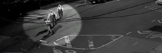 ¿Por qué investigan a hombres saliendo de alcantarillas en Nueva York? 2 Investigan a hombres saliendo de alcantarillas en Nueva York