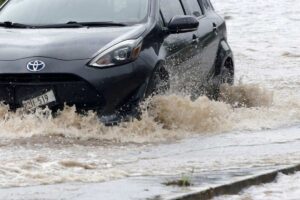 inundación en bulevar carmelitas 2