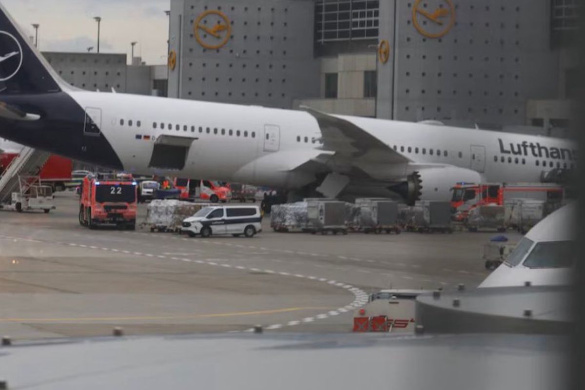 El momento exacto en el que colapsó un avión en el aeropuerto de Frankfurt