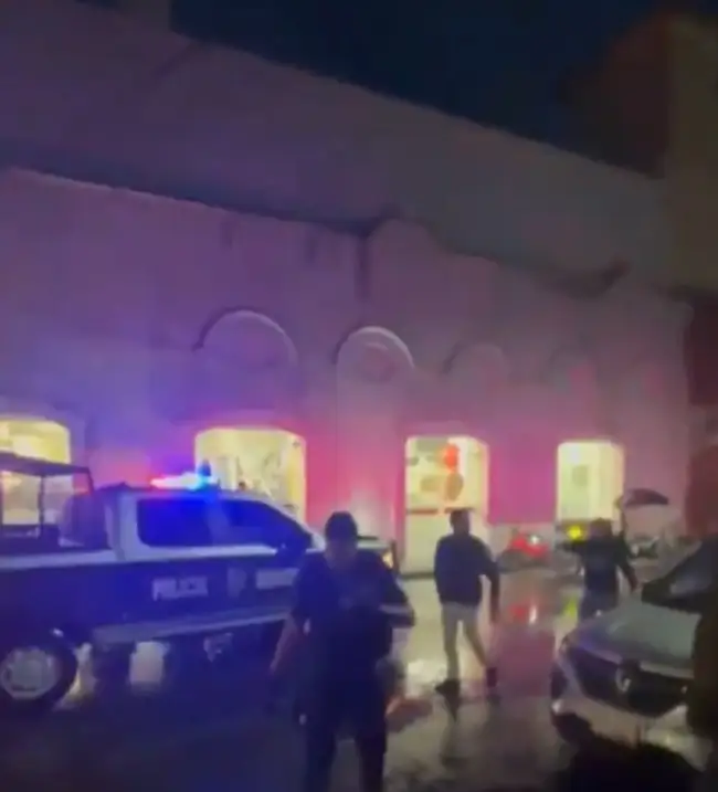 Disparan delincuentes durante asalto en Coppel de San Martín Texmelucan 2 Disparan en asalto en Coppel de Texmelucan en el centro