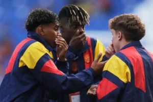 Lamine Yamal se disculpa con poblanos por no poder jugar
