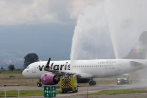 Inauguran vuelo directo Puebla-Los Ángeles