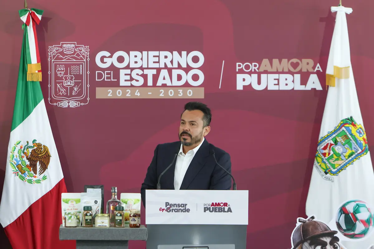 García Parra le responde a Salinas Pliego: Con Italikas se cometen delitos 