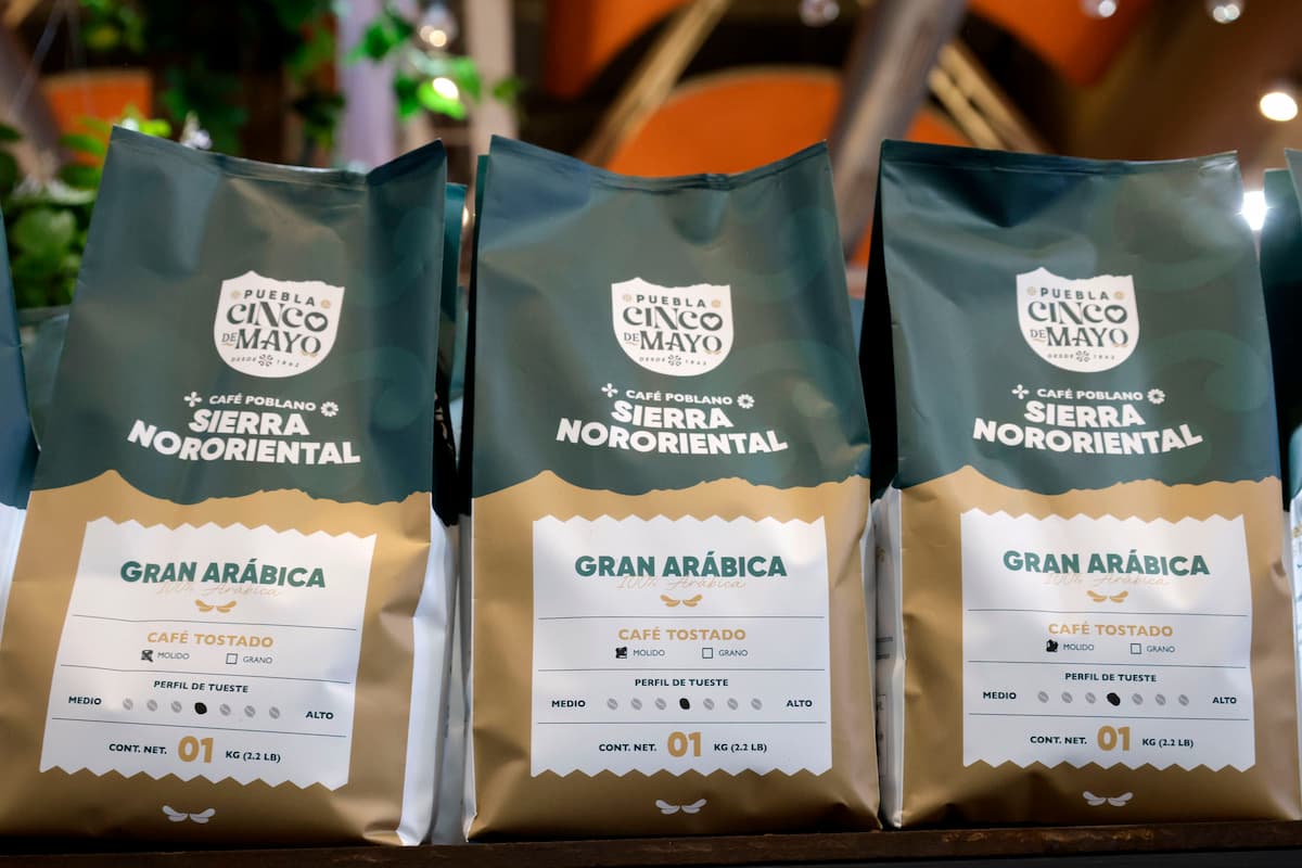 Recibe Armenta nuevos sabores del Café Puebla 5 de Mayo, ¿cuándo estarán a la venta? 