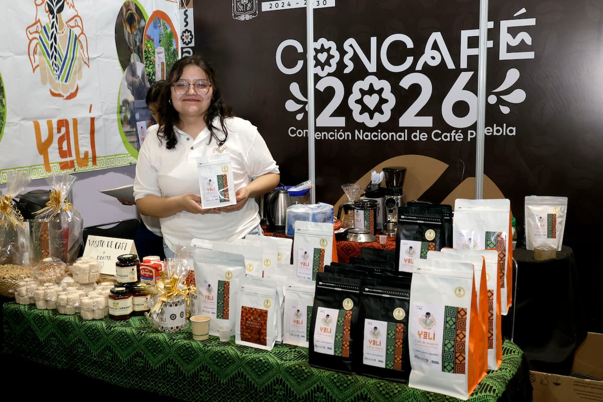 Recibe Armenta nuevos sabores del Café Puebla 5 de Mayo, ¿cuándo estarán a la venta? 