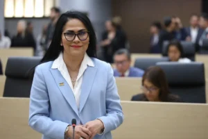 Promueve Fedrha Suriano iniciativa para ampliar la licencia de paternidad a 12 semanas con goce de sueldo