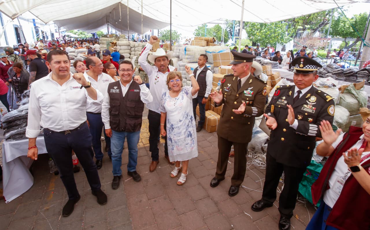 Asiste Pável Gaspar Ramírez al Tianguis de Bienestar, en beneficio de migrantes de la mixteca y sus familias 