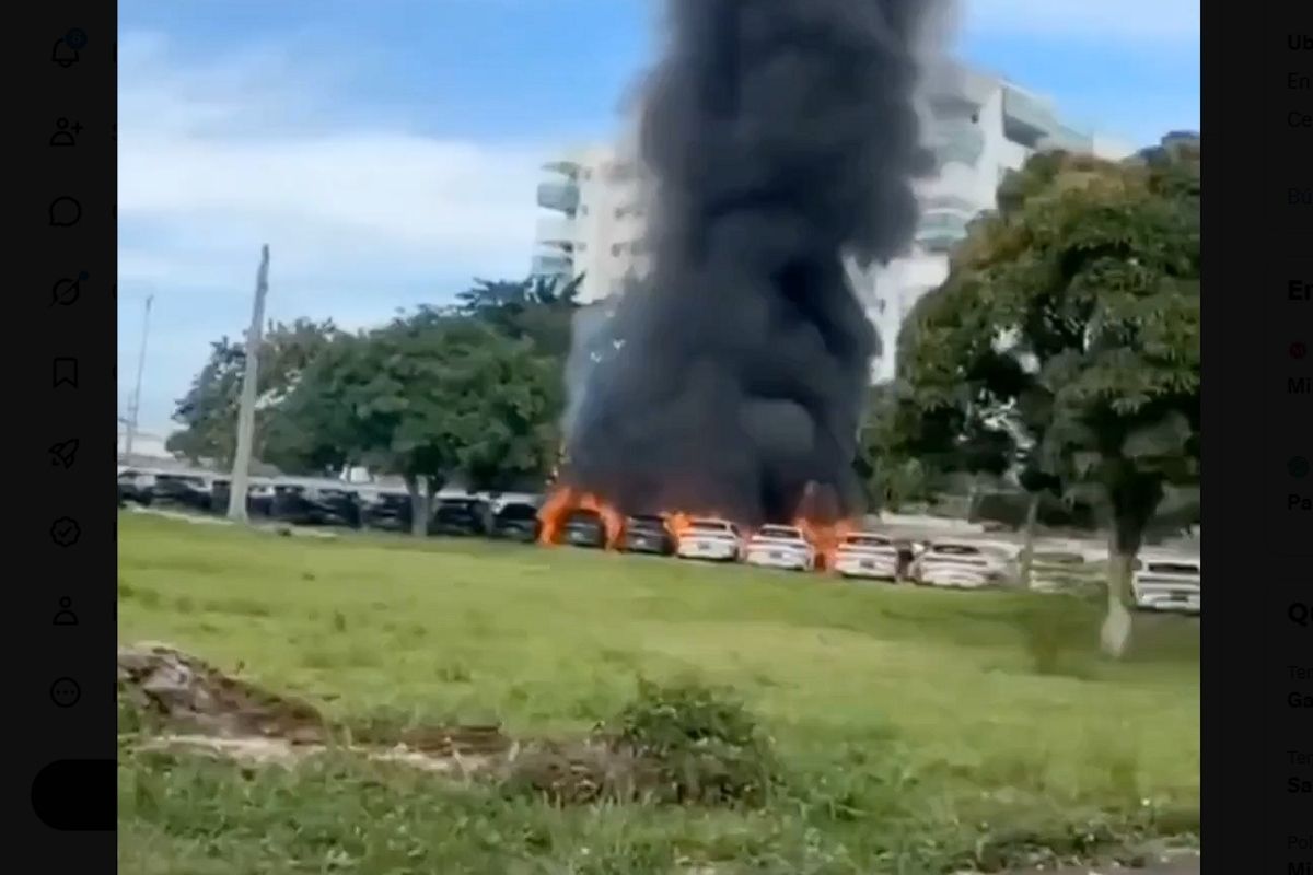 Bomberos atendiendo el choque de helicópteros en Río de Janeiro | Foto: Cortesía