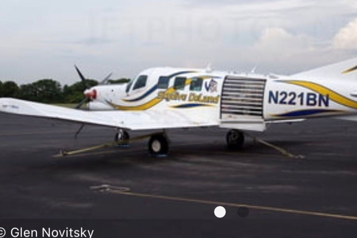 VIDEO: Mueren 12 personas tras desplome de avión de paracaidismo en Missouri 2 Mueren 12 personas tras desplome de avión de paracaidismo en Missouri