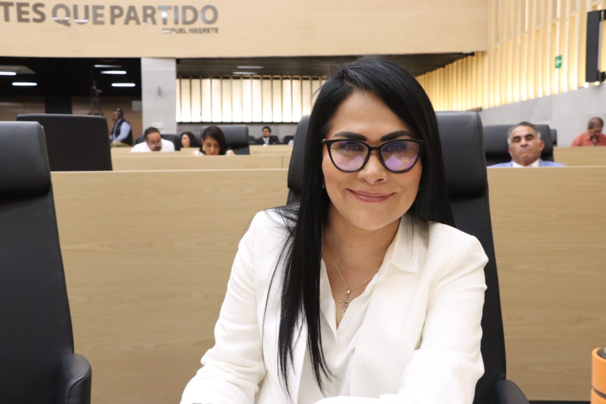 Fedrha Suriano presenta iniciativa de fiscalización electrónica en el Congreso de Puebla | Foto: Congreso de Puebla