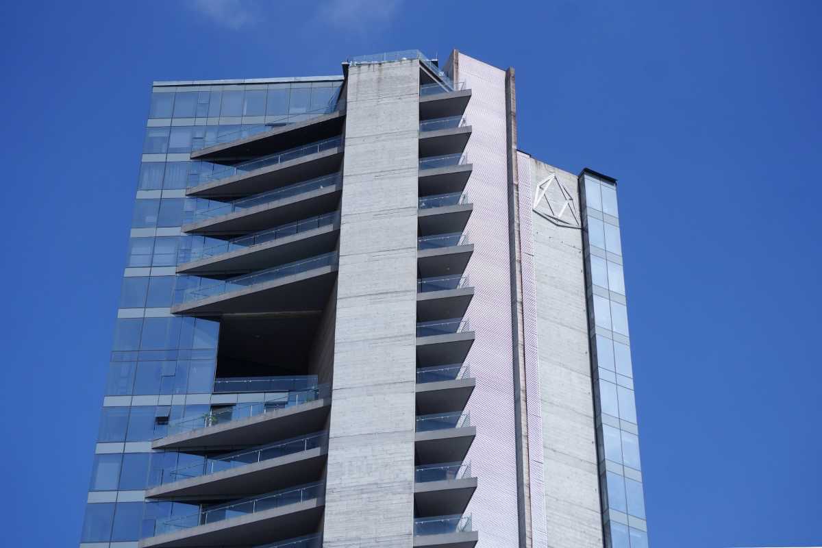 Tirador de la Atlixcáyotl suma 10 ataques en Puebla: daños en vehículo cerca del Hospital del Niño Poblano | Foto: Agencia Enfoque