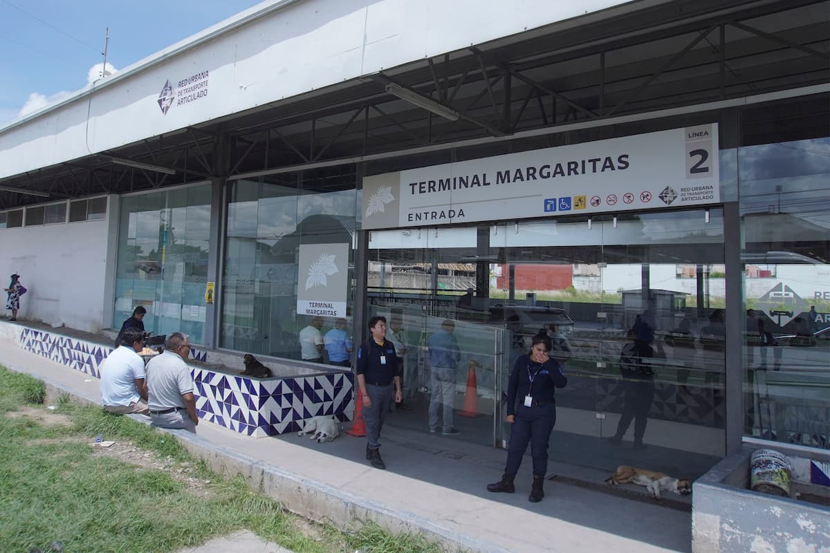 Muere un hombre en la terminal de RUTA en Puebla