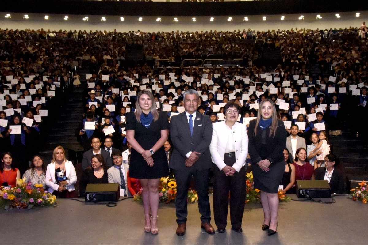 Rectora Lilia Cedillo