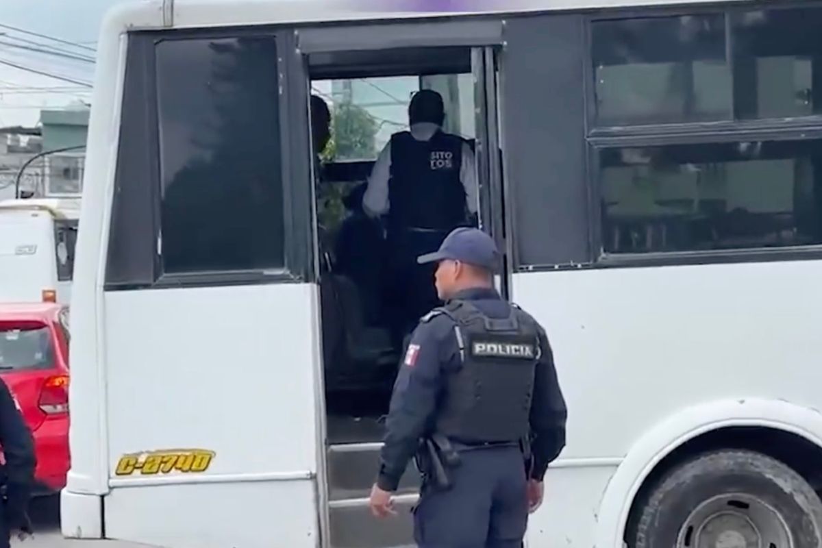 Chofer de la Ruta 68 A se vuela un tope en Xonacatepec y deja cinco lesionados 2 Chofer de la Ruta 68 A se vuela un tope en Xonacatepec