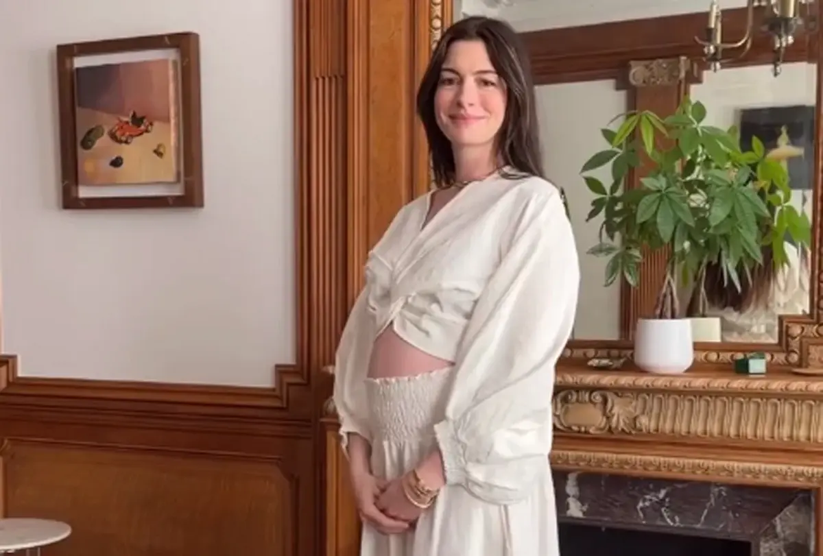 Anne Hathaway espera a su tercer hijo con Adam Shulman