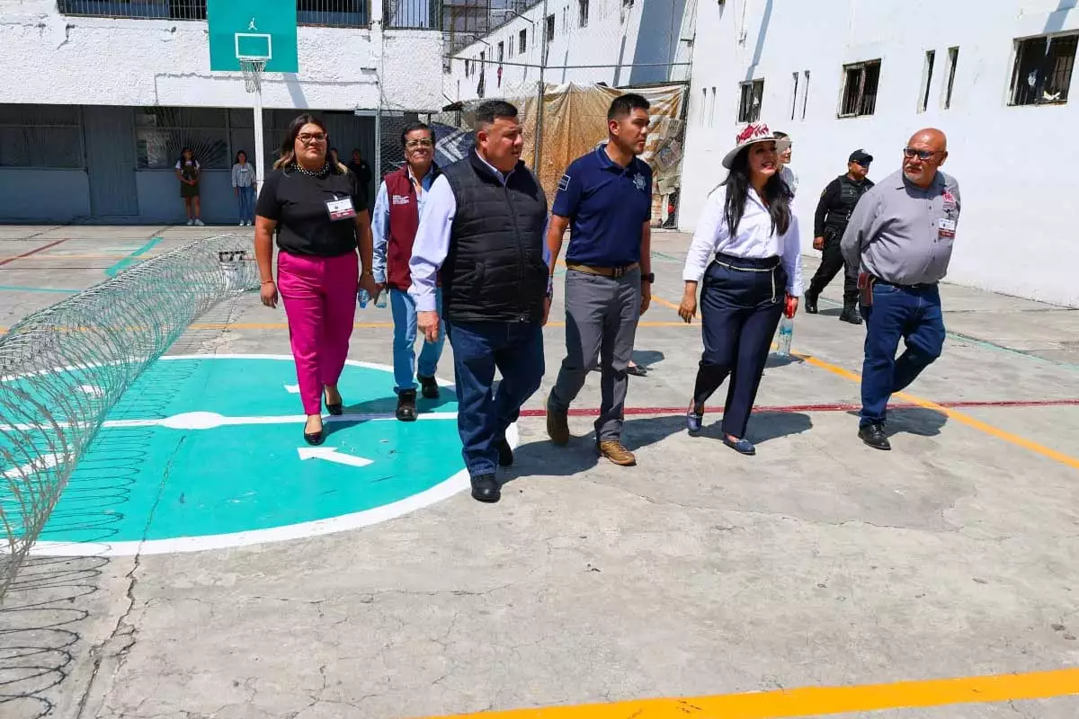 Tonantzin Fernandez fortalece la atencion en el CERESO de San Pedro Cholula 4