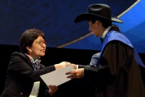 Preside Rectora Lilia Cedillo graduación de Preparatoria Alfonso Calderón Moreno
