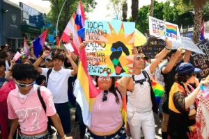 En 25 Marcha del Orgullo Puebla, exigen reconocimiento trans