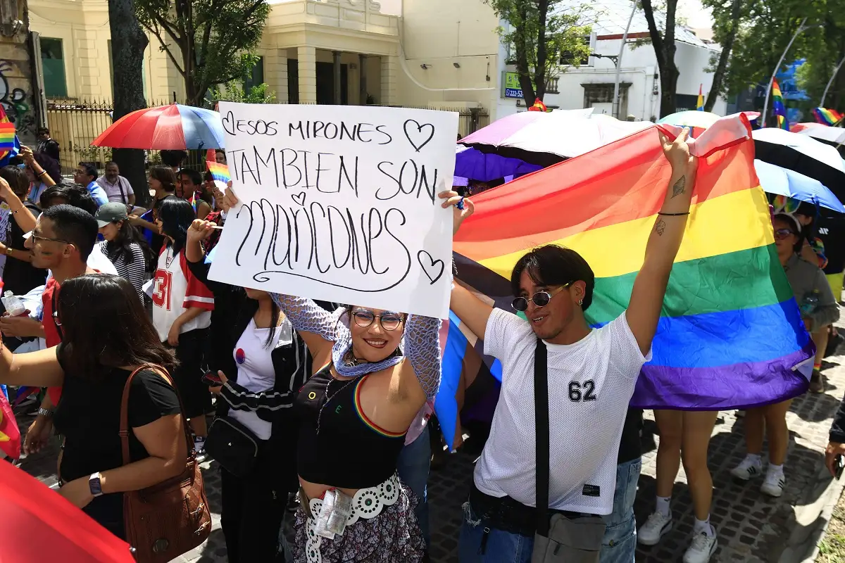 En 25 Marcha del Orgullo Puebla, exigen el reconocimiento de infancias trans 2 En 25 Marcha del Orgullo Puebla, exigen reconocimiento trans