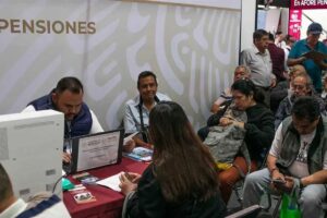 Reducen edad de jubilación en México