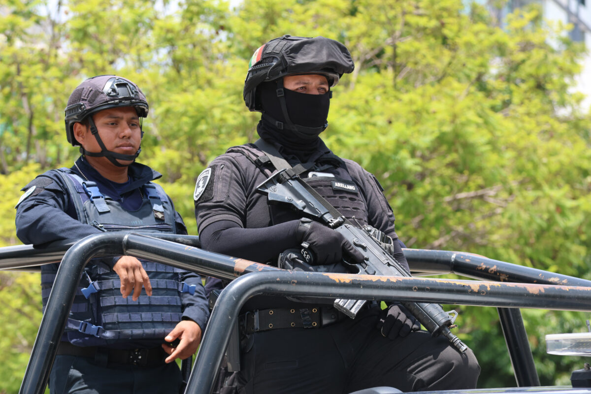 tirador de la Atlixcáyotl dispara desde un auto