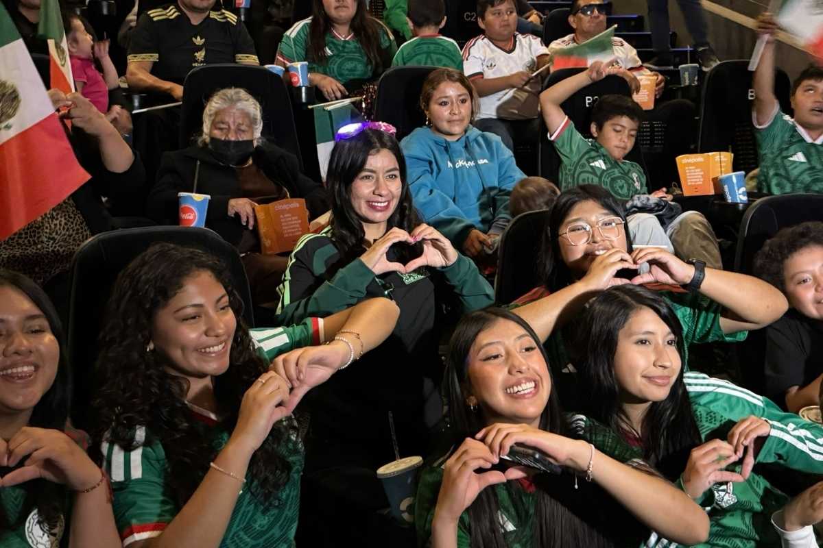 Gaby Sánchez invita a estudiantes y colonos a ver el México vs Chequia en cine