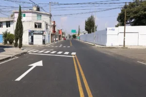 Con maquinaria propia y respaldo federal, gobierno estatal transforma vialidades en Puebla