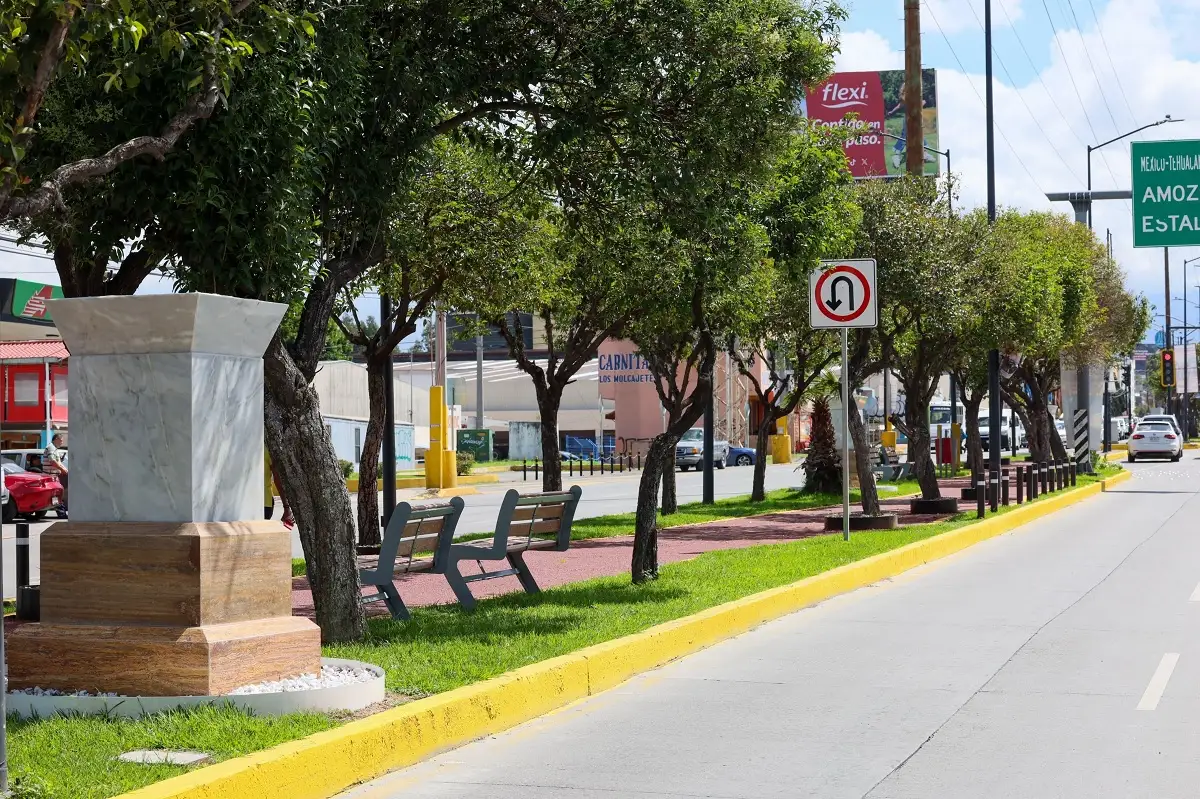 Con maquinaria propia y respaldo federal, gobierno estatal transforma vialidades en Puebla