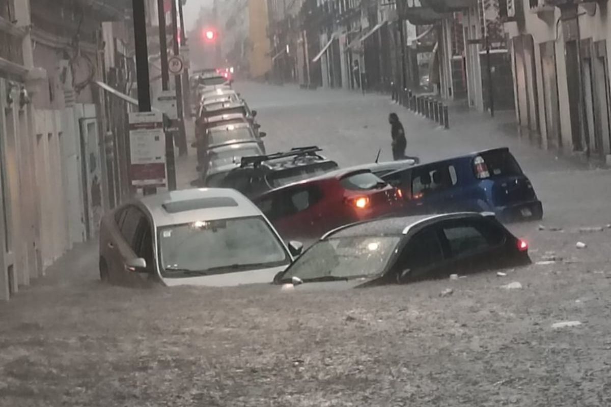 Lluvia colapsa la ciudad de Puebla