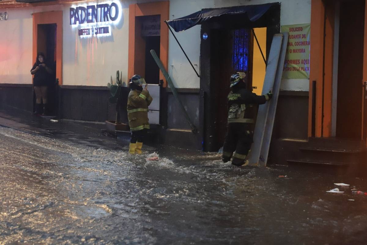 lluvia que colapsó el drenaje de Puebla