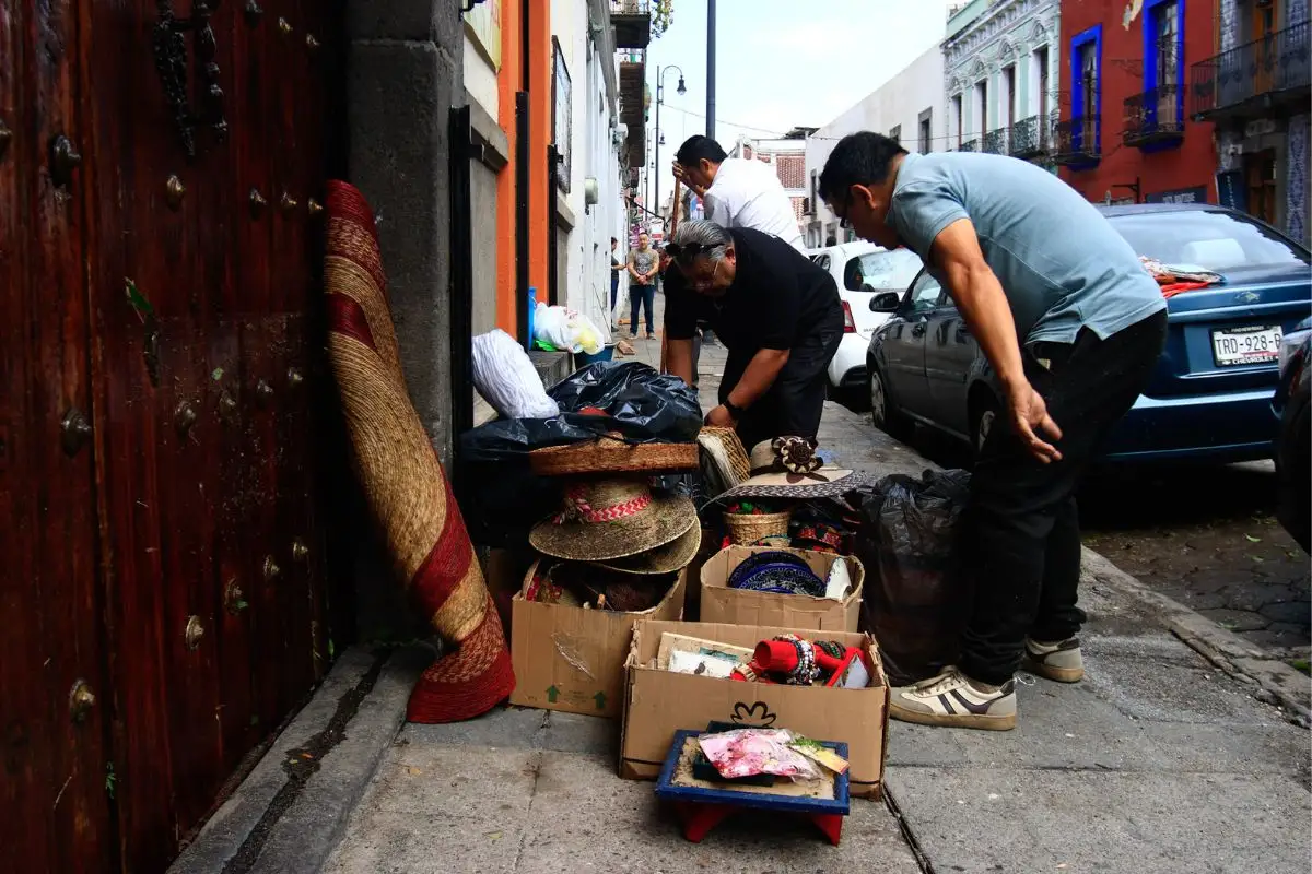 Armenta ofrece apoyos a afectados por la lluvia en Puebla