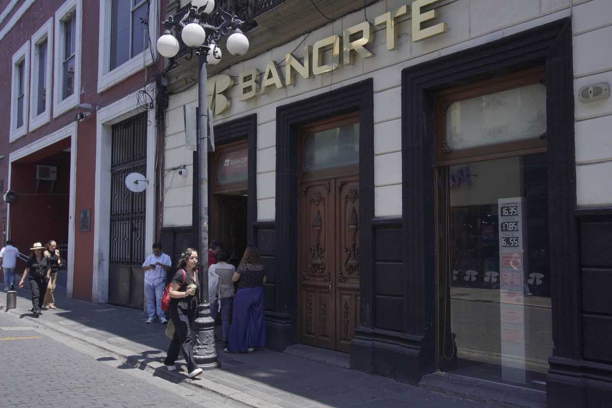 Ventanilla bancaria en México | Foto: Agencia Enfoque
