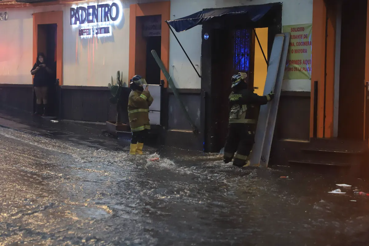 Exigirán a Agua de Puebla informe sobre falta de inversión en drenaje del Centro Histórico