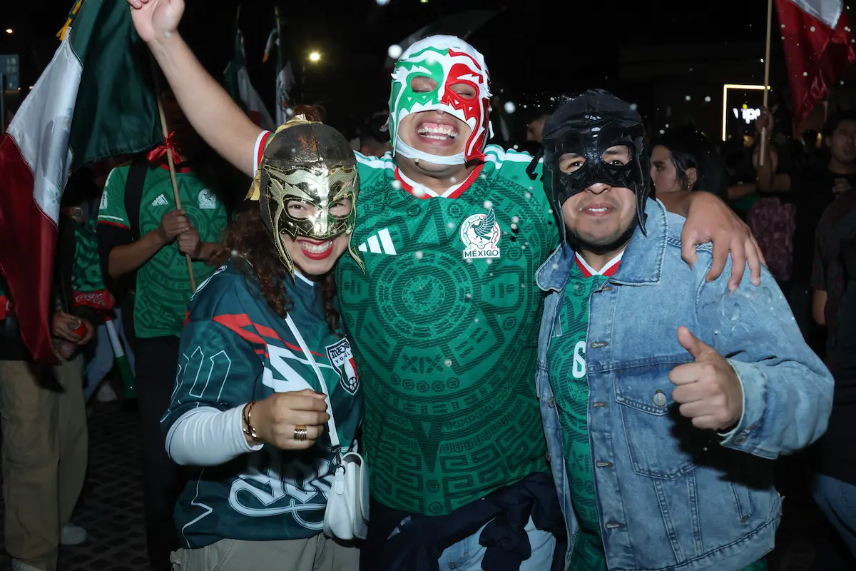 Festejos en la Juárez por triunfo de México dejan 3 semáforos vandalizados