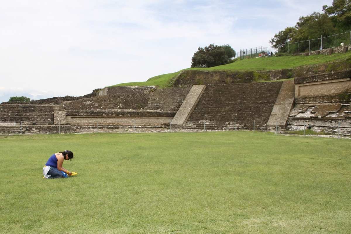 El intro de Christian Martinoli en el México vs Ecuador con referencia a la Piramide de Cholula 3 intro de Christian Martinoli