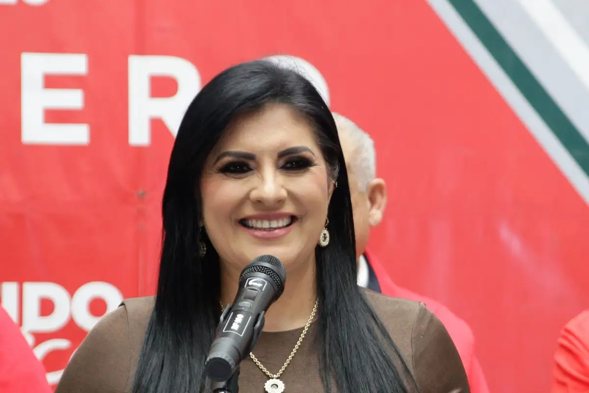 Diputada del PRI asegura que le cambiarán el nombre a Agua de Puebla 2 Cambiarán el nombre a Agua a Puebla, asegura diputada