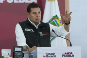 Armenta entregará apoyos a comerciantes afectados por lluvias