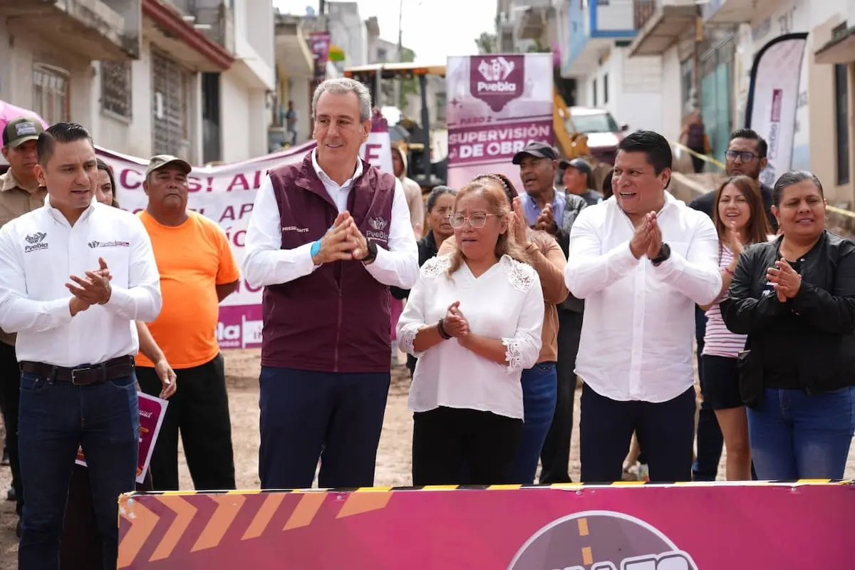 Supervisa Pepe Chedraui trabajos de pavimentación en la Junta Auxiliar Santo Tomás Chautla 4 Supervisa Pepe Chedraui trabajos de pavimentación en la Junta Auxiliar Santo Tomás Chautla