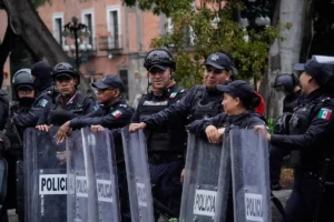 Implementan operativo de seguridad en el zócalo de Puebla previo al México vs Inglaterra 