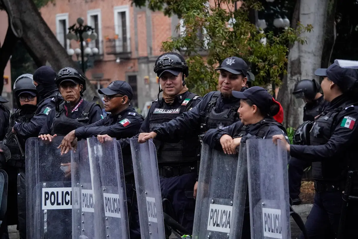 Implementan operativo de seguridad en el zócalo de Puebla previo al México vs Inglaterra 