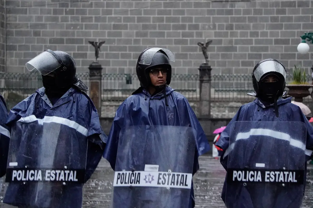 Implementan operativo de seguridad en el zócalo de Puebla previo al México vs Inglaterra 