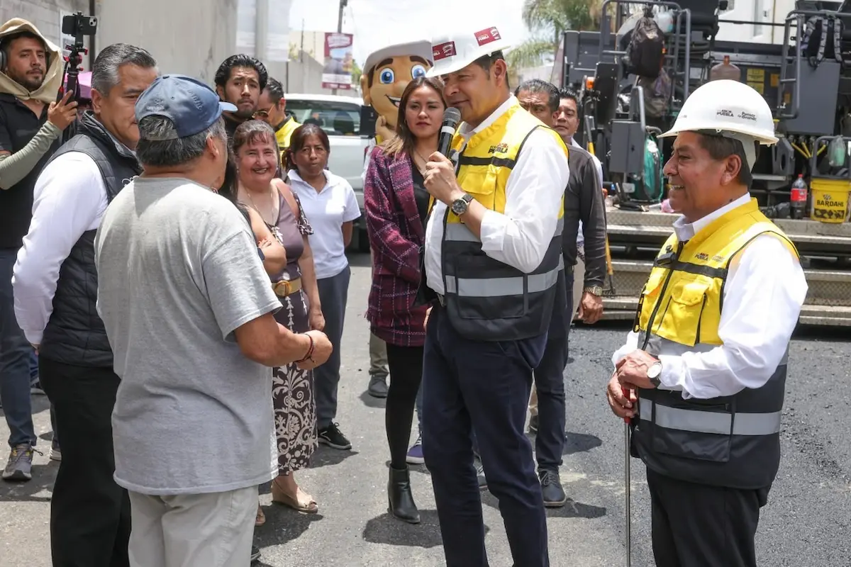 Gobierno estatal acelera transformación vial en juntas auxiliares de Puebla