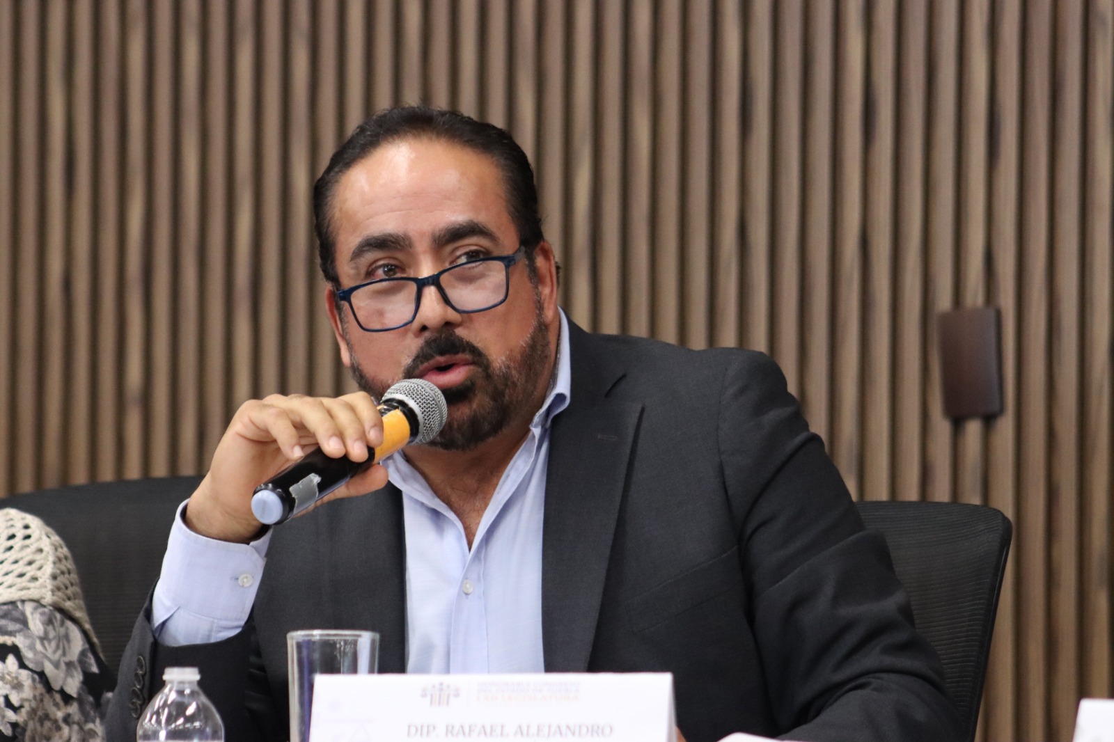 Titulares de SOAPAP y Agua de Puebla comparecen ante la Comisión de Hacienda y Patrimonio Municipal del Congreso de Puebla | Foto: Cortesía