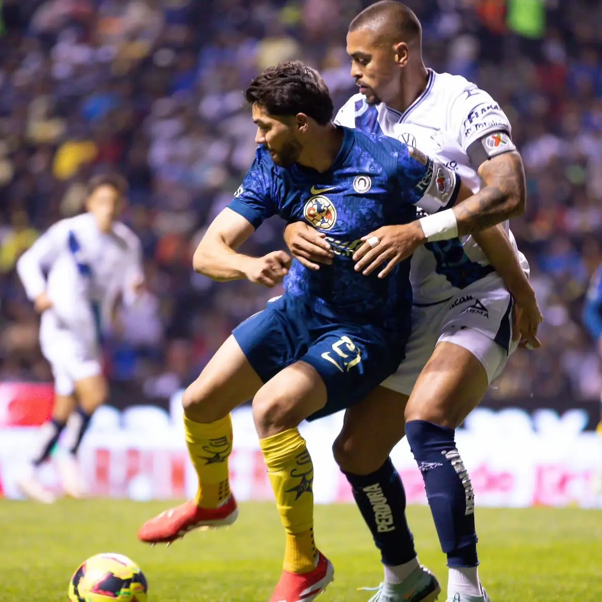 Emanuel Gularte, defensa del Puebla jugará en la Liga Española