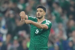Chilena de Raúl Jiménez ante Inglaterra | Foto: X, Selección de México