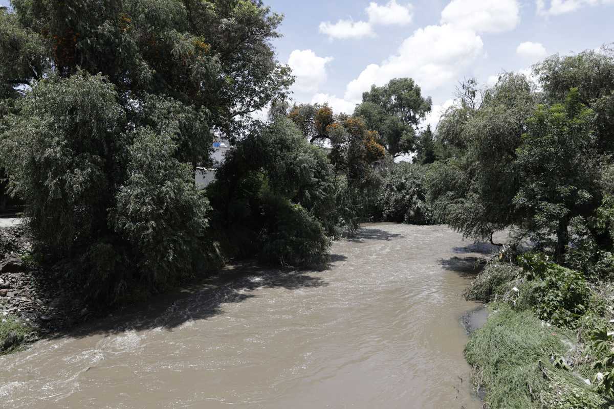 Daños en el andador del Parque Metropolitano en Puebla