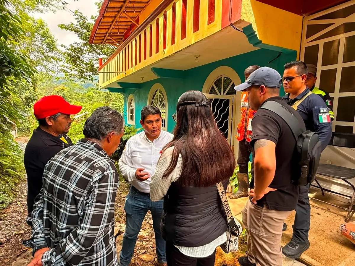 Localizan dos cuerpos en gruta de Cuetzalan; falta uno 3 Localizan dos cuerpos en gruta de Cuetzalan; falta uno